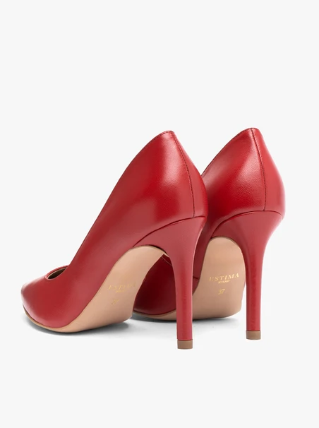 Rote Stiletto-Pumps