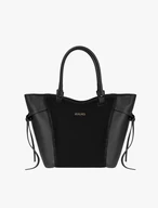 Schwarze Handtasche in einer einzigartigen Form