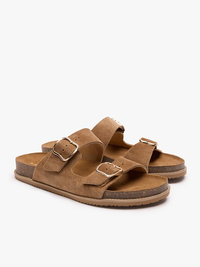 Beigefarbene Flip-Flops mit zwei Riemen