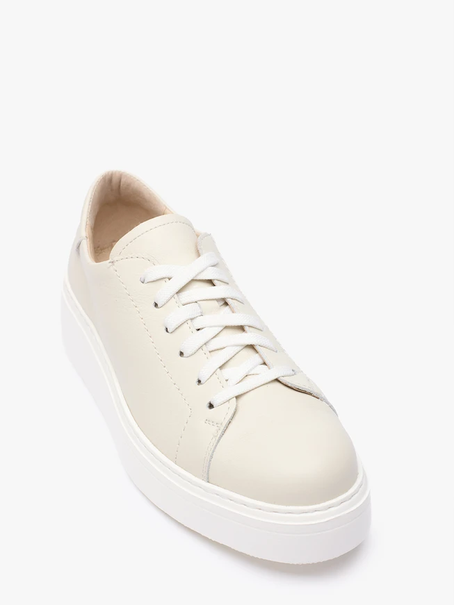 Cremefarbene Plateau-Sneakers
