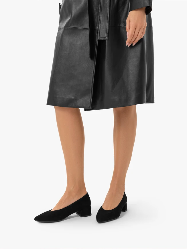 Black velour pumps on a low post