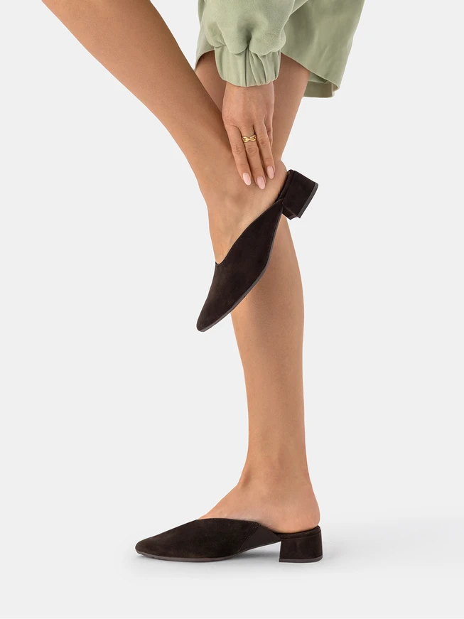 Dunkelbraune Slipper-Flip-Flops