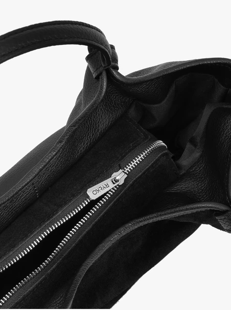Schwarze weiche Handtasche
