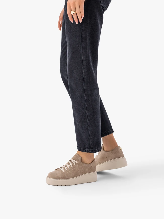 Beige Plateau-Sportschuhe