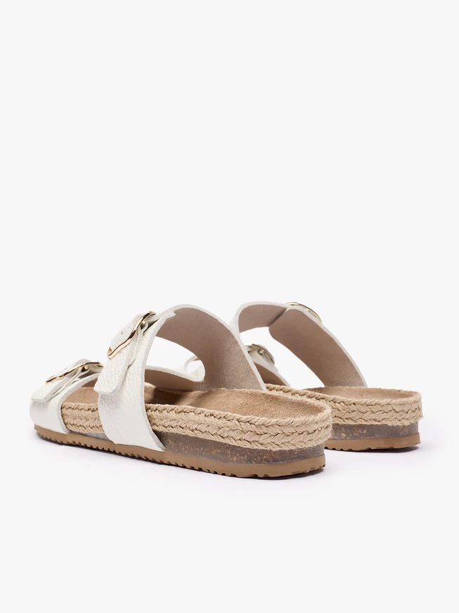 Cremefarbene Flip-Flops mit zwei Riemen