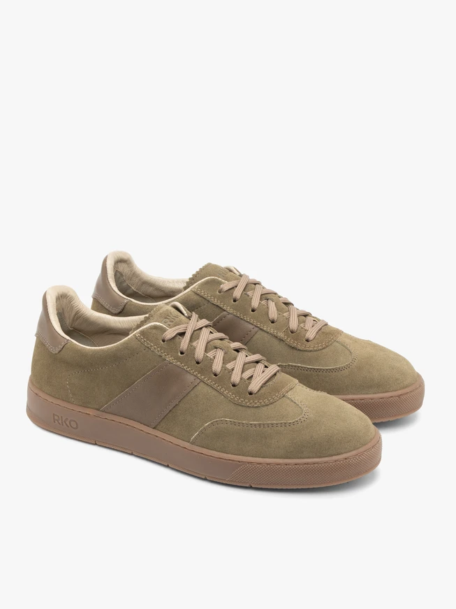 Olive-braune sportliche Halbschuhe