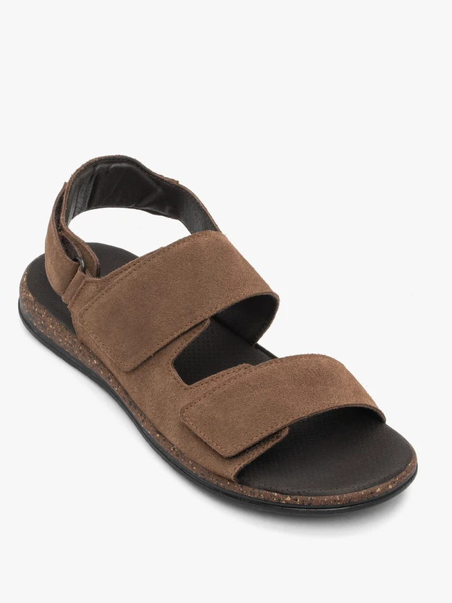 Braune Klettsandalen