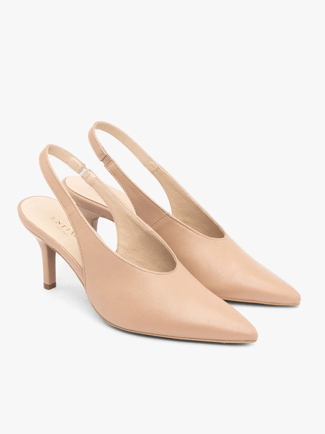 Beigefarbene Slipper-Pumps