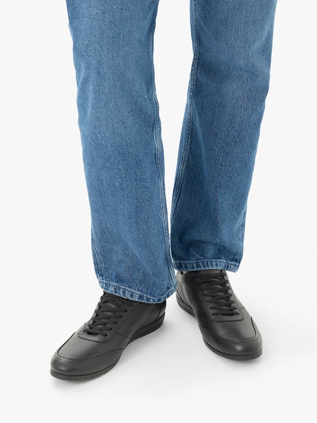 Black leather half shoes