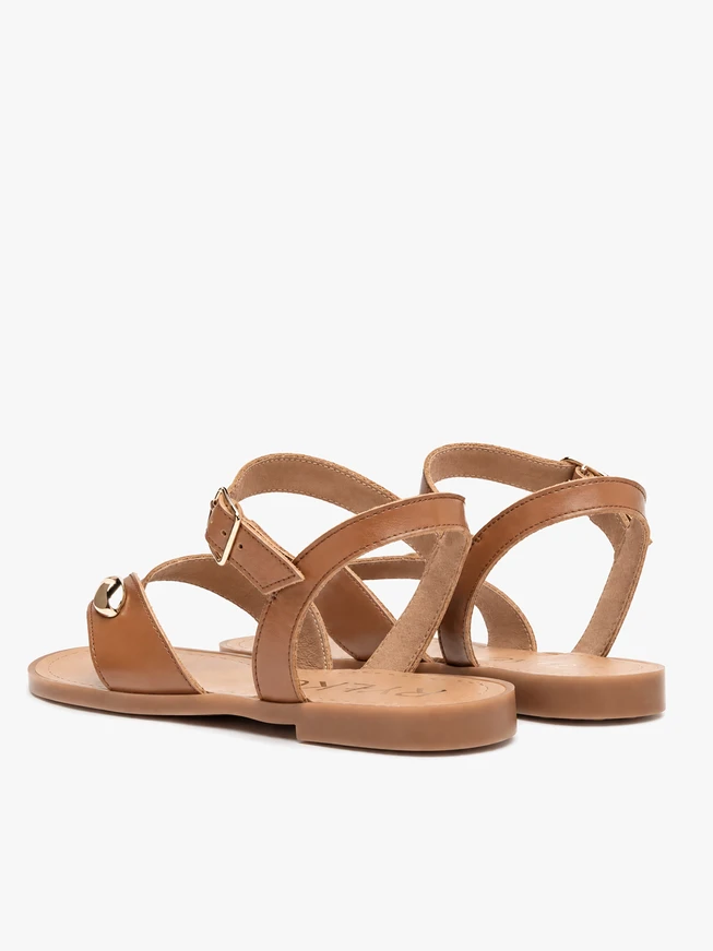 Braune Flip Flops mit Verzierung