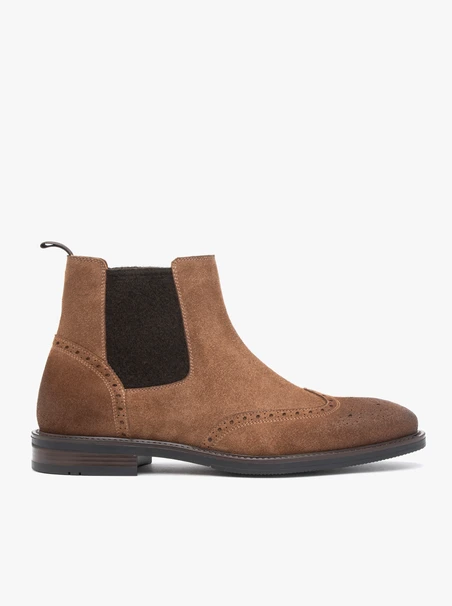 Brown shaded slippers