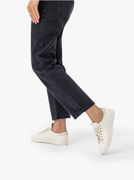 Women’s cream leather sneakers