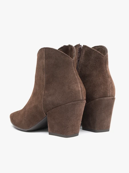 Dunkelbraune Stiletto-Cowboystiefel