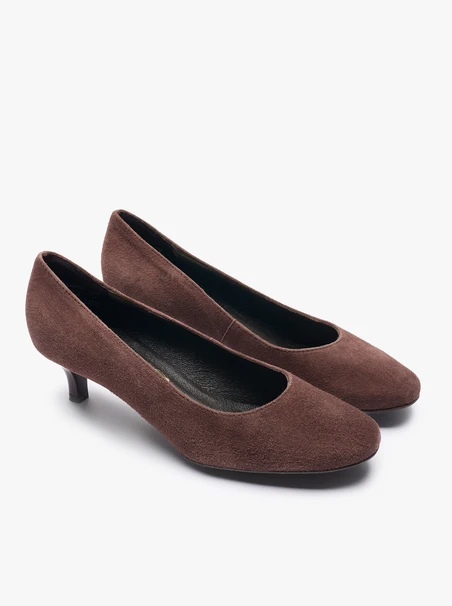 Dark brown suede pumps