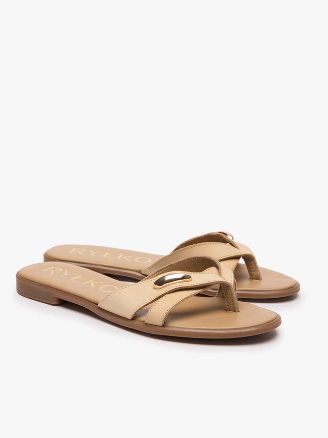 Beigefarbene Flip Flops mit Verzierung