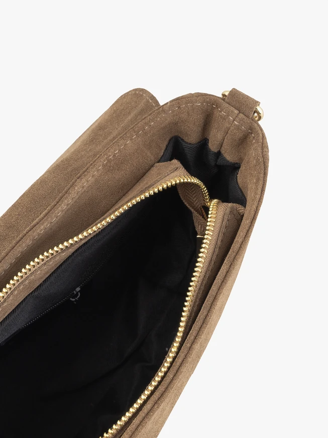 Beige Handtasche mit Quasten und Riemen