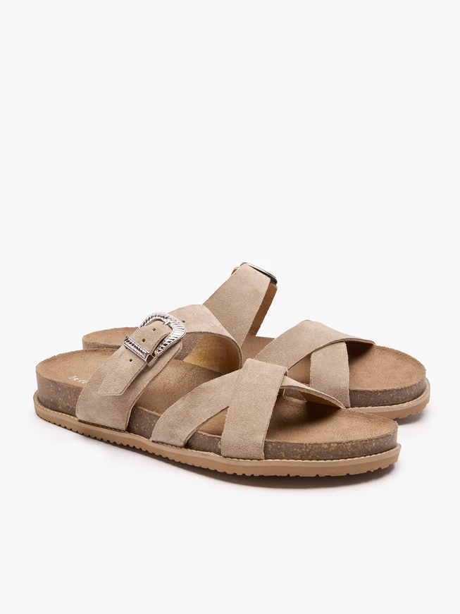 Sandfarbene Flip-Flops mit Zierschnalle