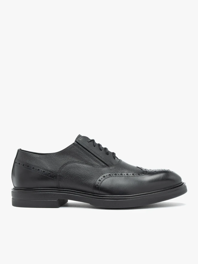 Schwarze Halbschuhe aus Leder zum Schnüren