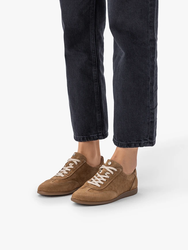 Hellbraune Sporthalbschuhe aus Leder