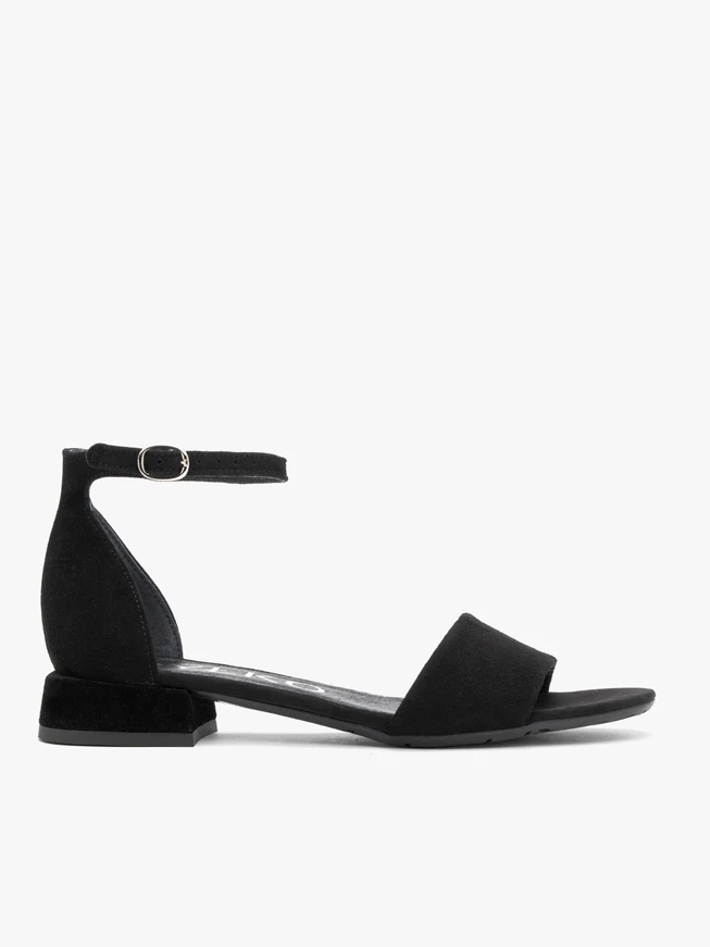 Schwarze Schnallen-Sandalen