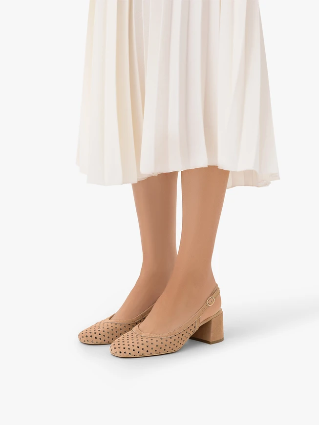 Rosa Pumps ohne Absatz mit Stilettoabsatz