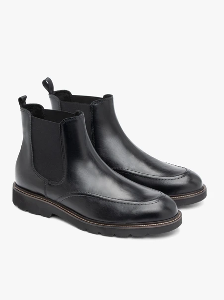 Black leather slippers