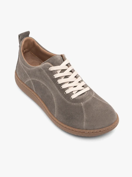 Halbschuhe aus dunkelgrauem Veloursleder