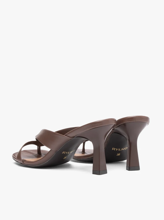Dunkelbraune Flip Flops mit Absatz