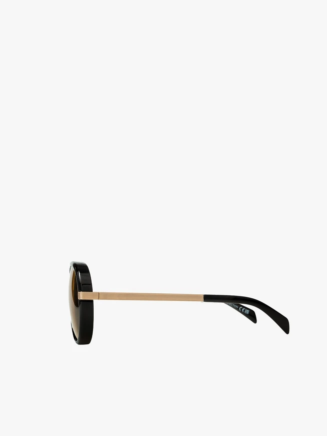 Black unisex aviator glasses with yellow lenses