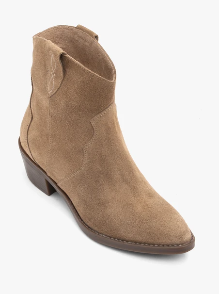 Beigefarbene Cowboystiefel