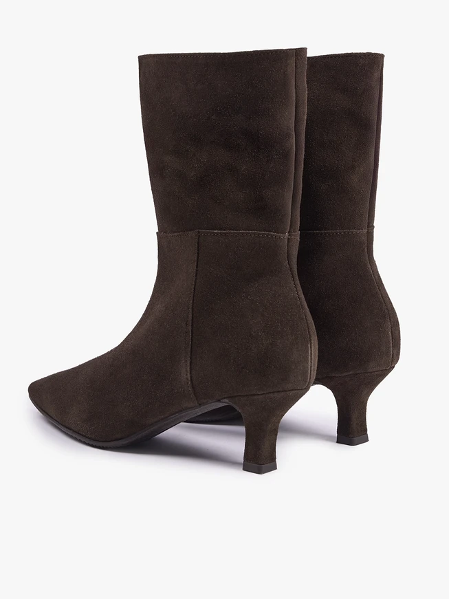 Dunkelbraune hohe Stiefeletten mit Stilettoabsatz