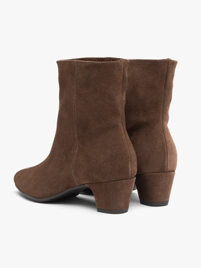 Brown velour low-heeled boots