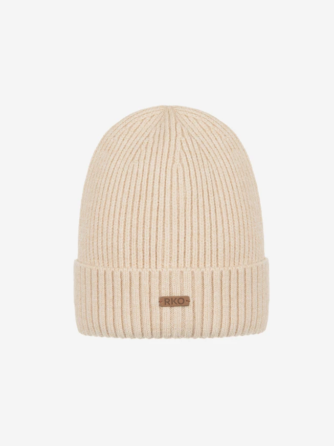 Beige hat and scarf set