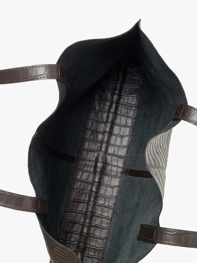Braune Ledertasche im Krokodilleder-Look