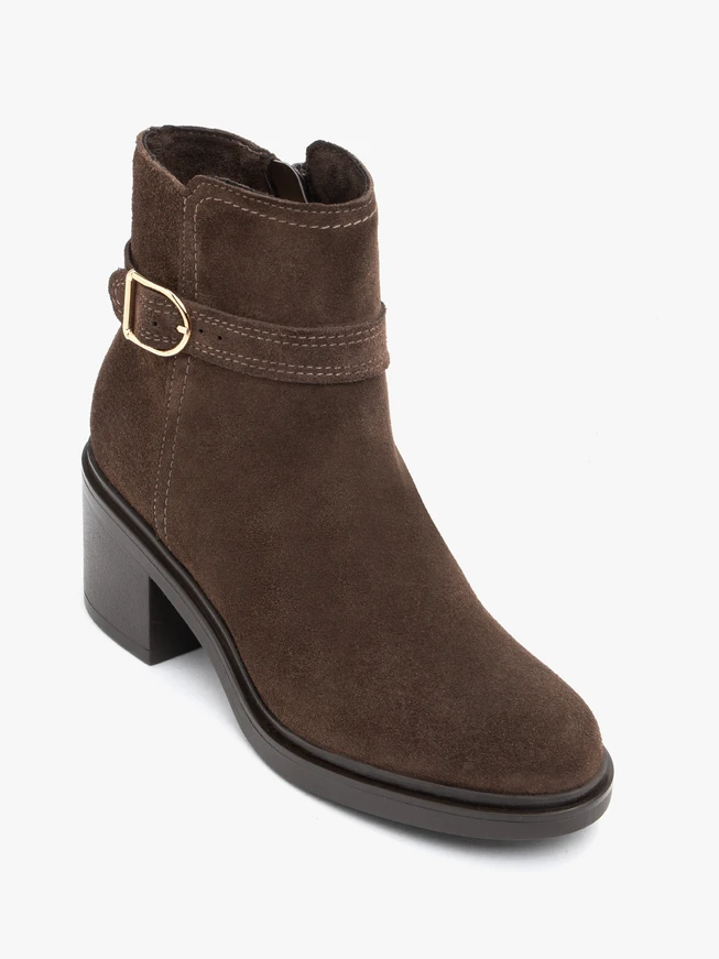 Dunkelbraune Stiletto-Stiefel mit Riemen und Schnalle