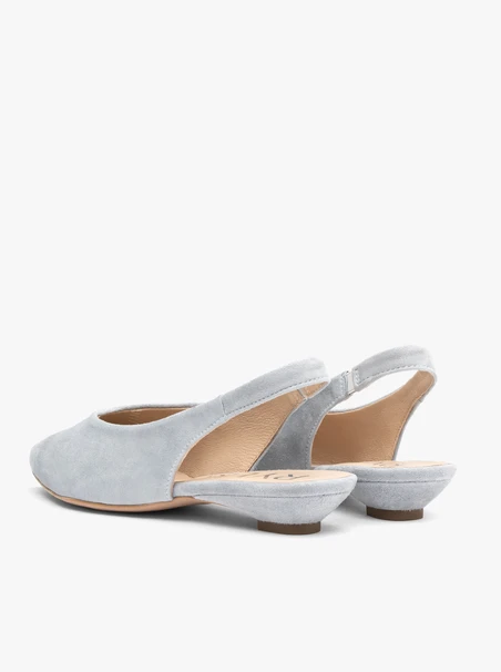 Light blue pointed slingback pumps