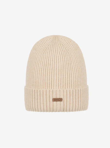 Beige hat and scarf set