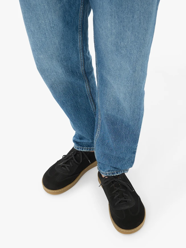 Schwarze Barfuß-Halbschuhe aus Veloursleder