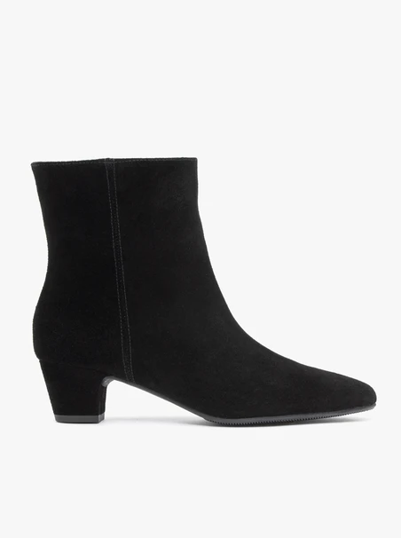 Schwarze Veloursstiefel mit niedrigem Absatz
