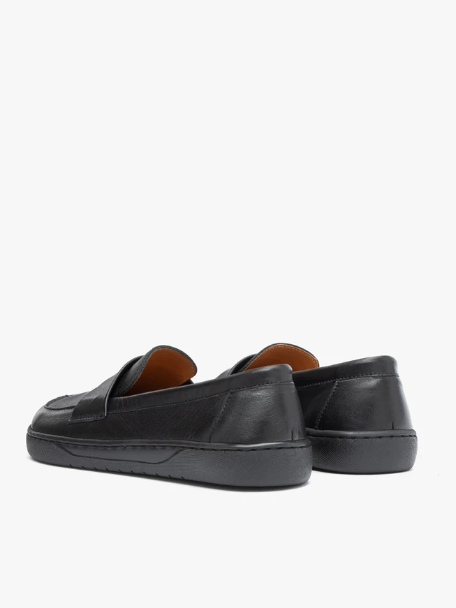 Czarne mokasyny barefoot