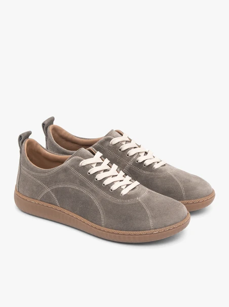 Halbschuhe aus dunkelgrauem Veloursleder
