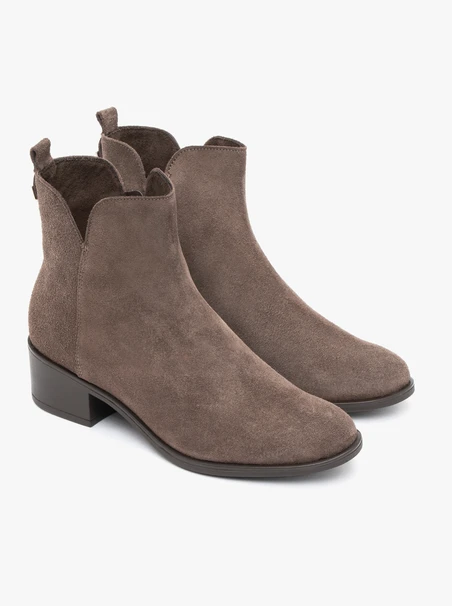 Light brown velour boots