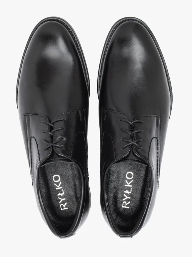 Formelle Schuhe aus schwarzem Leder