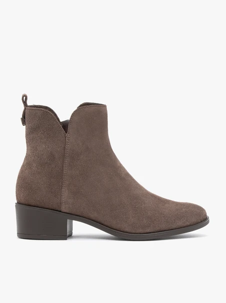 Light brown velour boots