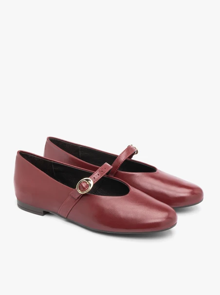 Kastanienbraune Riemchen-Ballerinas