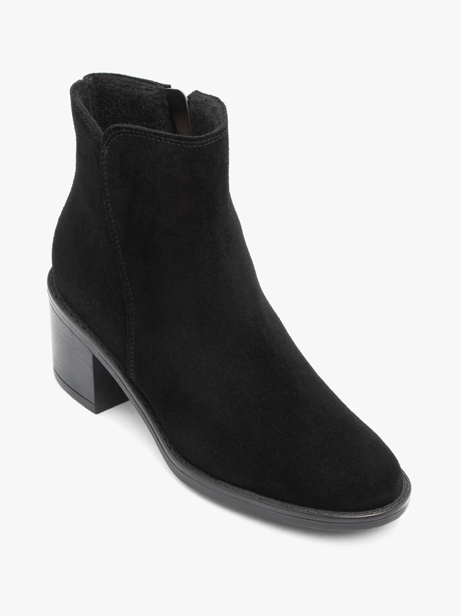 Schwarze Veloursstiefel