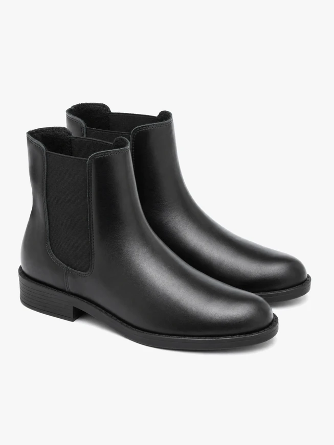 Black full grain leather slippers