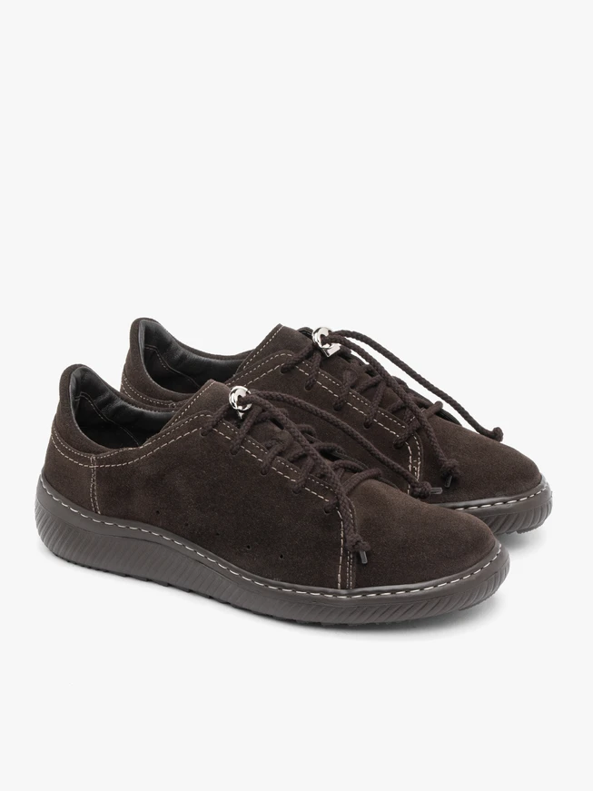 Dunkelbraune Sporthalbschuhe