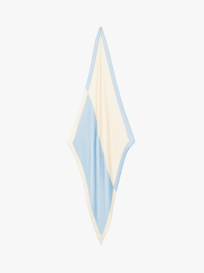 Blue scarf 50x50 cm with cream pattern