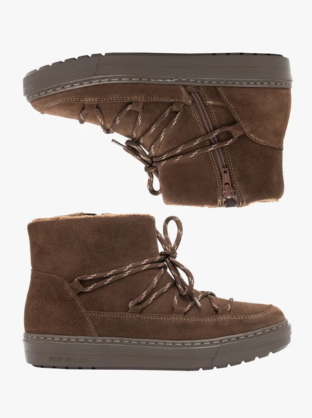 Brown lace-up snow boots